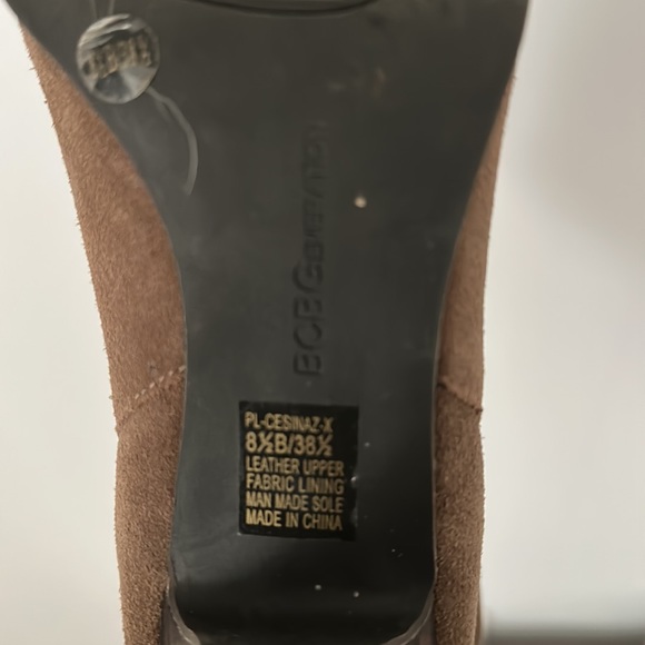 BCBGenwration brown suede slouchy booties - Picture 5 of 5